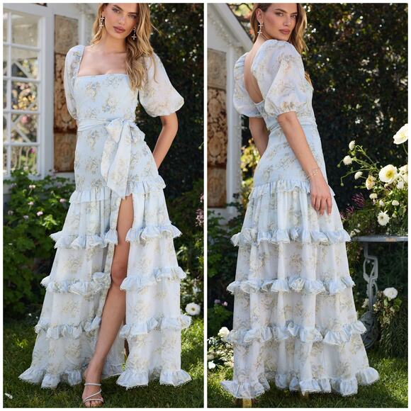 V. Chapman NWT The Elsie Dress Victorian Blue Roses Size 0 Smocked Ruffle Tiered